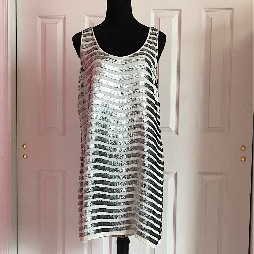 Beautiful vintage French Connection party dress.